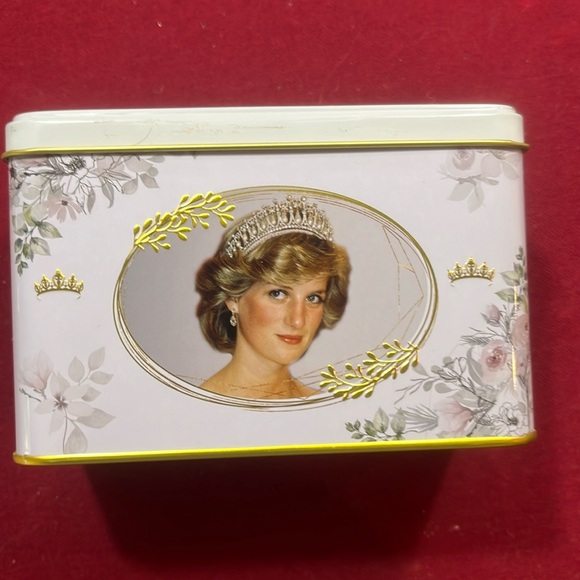 Lady Di Princess of Wales trinket BOX Diana English breakfast tea COLLECTOR TIN - Picture 2 of 12